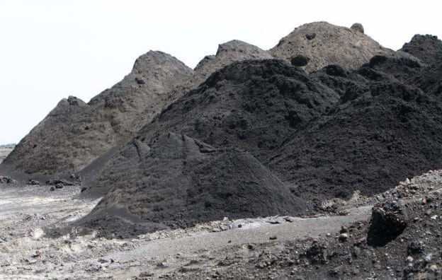 coal-ash-piles-624x396.jpeg
