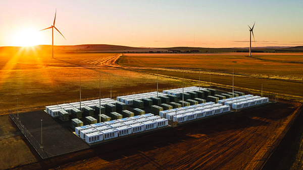 Tesla Bet and Delivered 100-MW/129-MWh Energy Storage System Within 100 Days