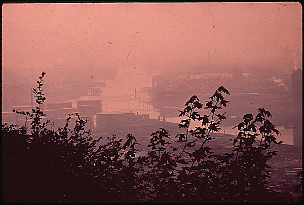 Smog-Tacoma-Washington-Harbor-August-1972-Gene-Daniels-EPA-documerica-archive