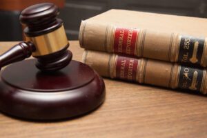 legal-litigation-law-court-Weiss-and-Paarz