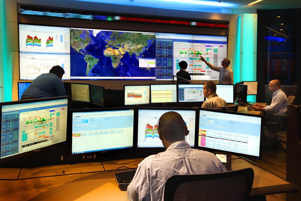 How Monitoring and Diagnostics Centers Benefit the Power Industry