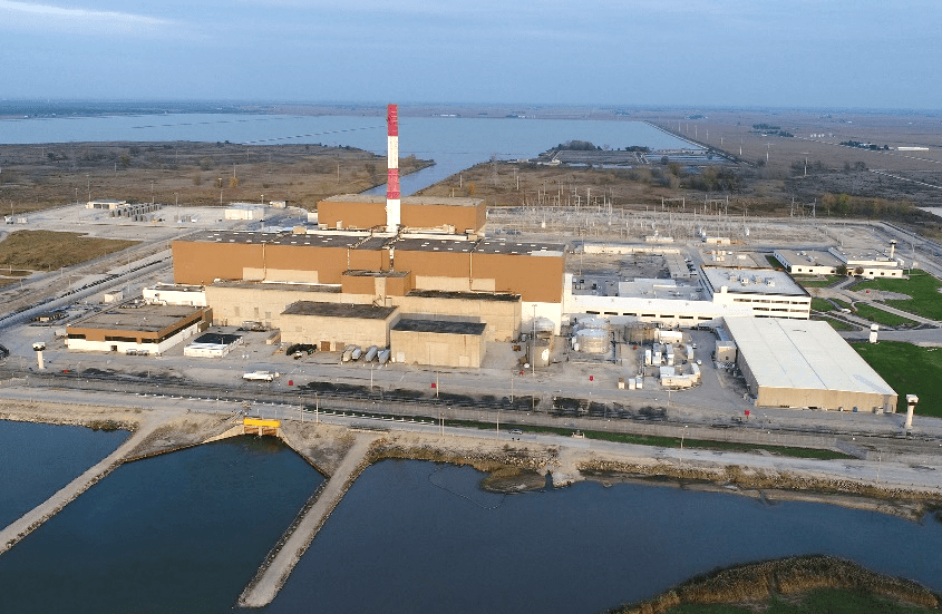 Constellation’s LaSalle County Generating Station in Marseilles, Illinois, comprises two nuclear reactors that can produce up to 2,320 MW. The station's 2,058-acre man-made cooling lake is a popular fishery managed by the Illinois Department of Natural Resources. Courtesy: Constellation