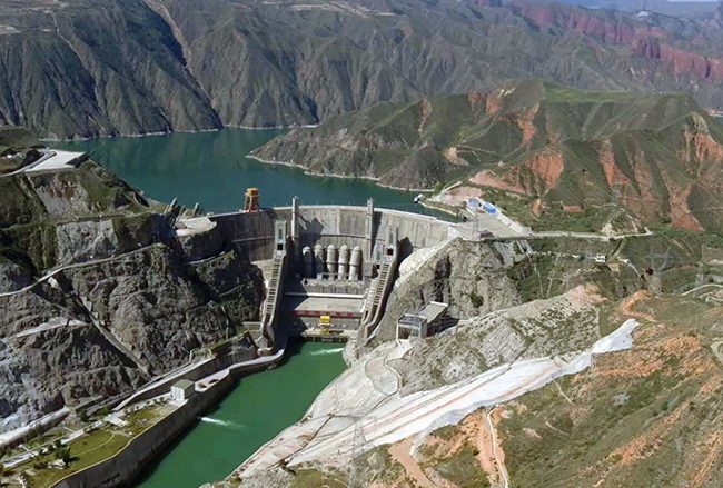 Twin-Row Hydropower Unit Begins Operation in China