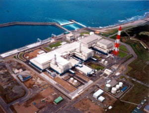 Japan Restarts Unit at World’s Largest Nuclear Power Plant