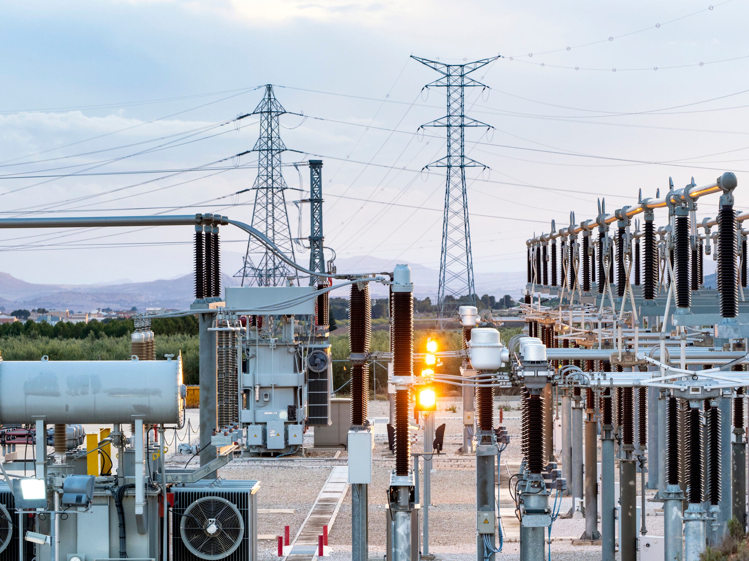 AI Increases Data Center Energy Demand, Raises Carbon Questions